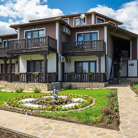 Здравен курорт златната рибка 2*