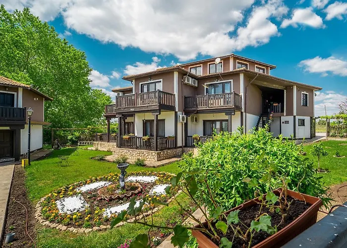 Complex Zlatnata Ribka 2*